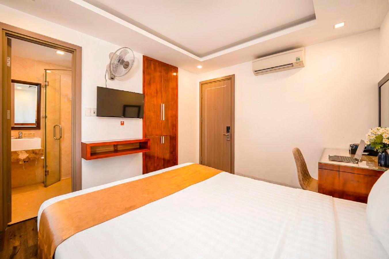 Waikiki Beach Hotel Da Nang Exterior foto